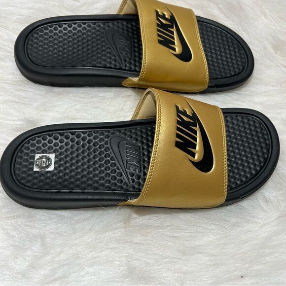 Nike Women's Benassi Gold/Metallic Slide‎ Sandal -- 9 - Picture 7 of 12